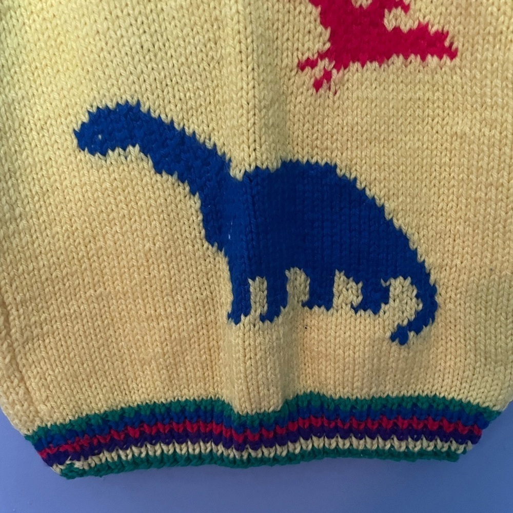 Hand knit colour block dinosaur toddler pull over sweater - Picture 6 of 10
